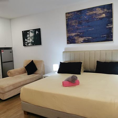 Apple Home 2 At Menara Simfoni, King Size Bed, Cheras, Nexflix, Wifi, Parking Seri Kembangan Esterno foto