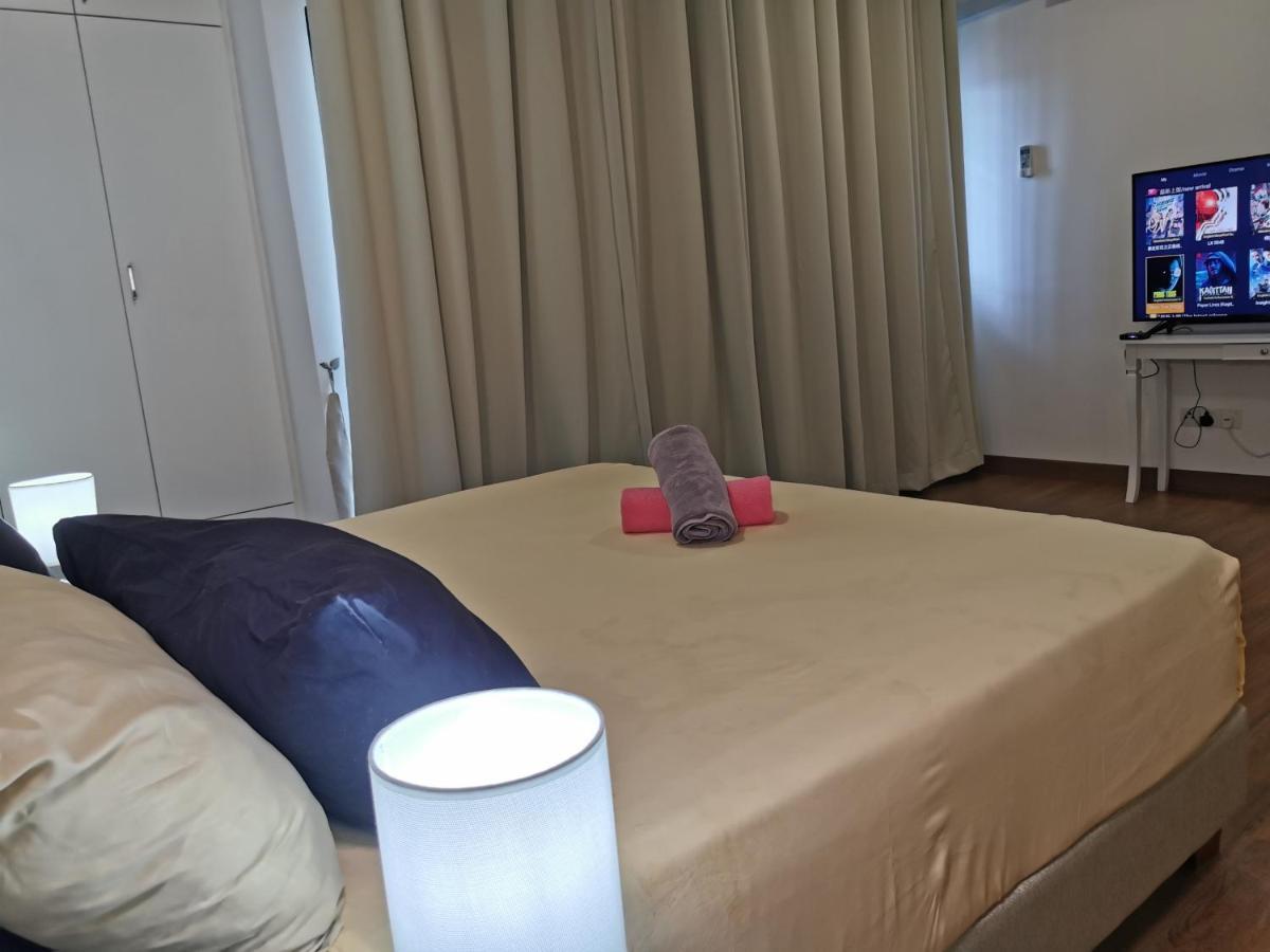 Apple Home 2 At Menara Simfoni, King Size Bed, Cheras, Nexflix, Wifi, Parking Seri Kembangan Esterno foto