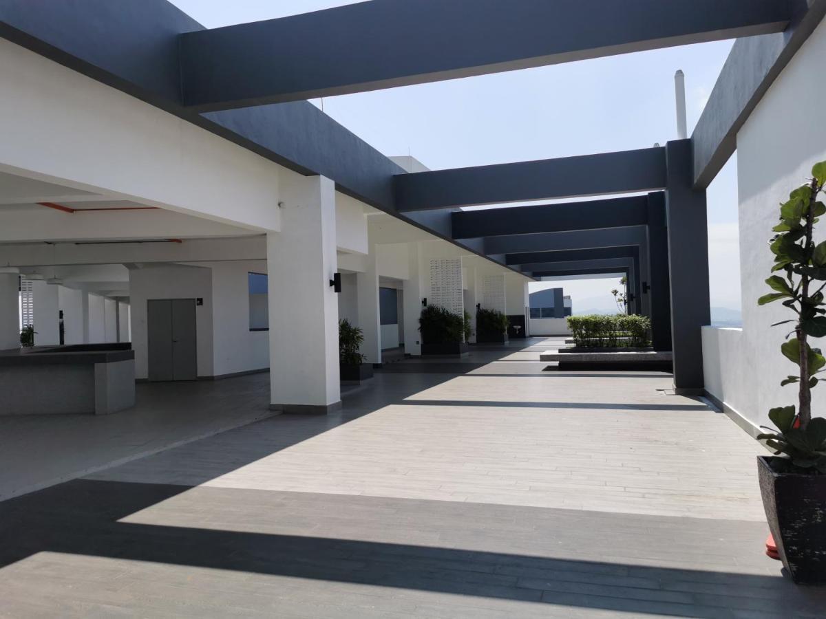 Apple Home 2 At Menara Simfoni, King Size Bed, Cheras, Nexflix, Wifi, Parking Seri Kembangan Esterno foto